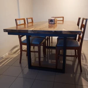 Mesa Guayubira con base U